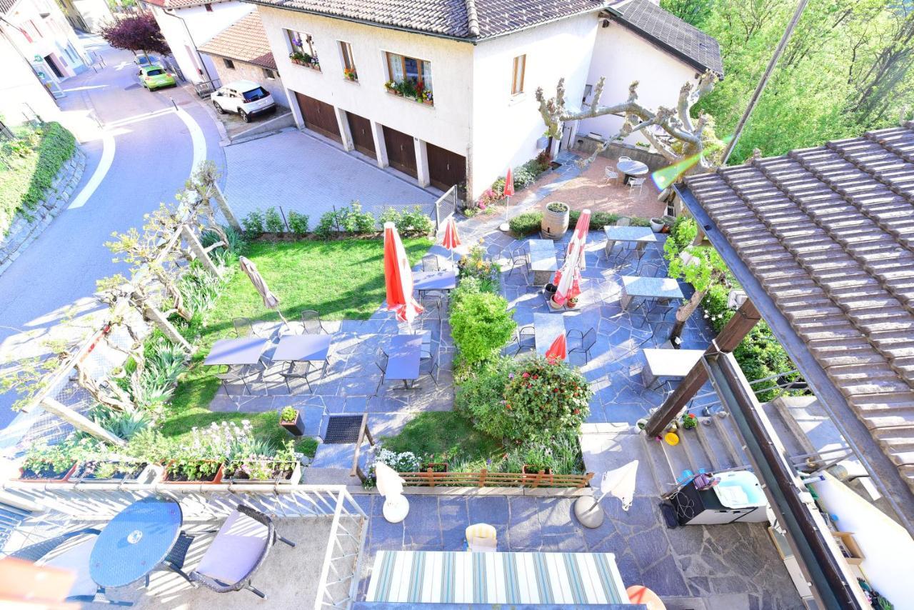 Hotel Pensione Serena Purasca ภายนอก รูปภาพ