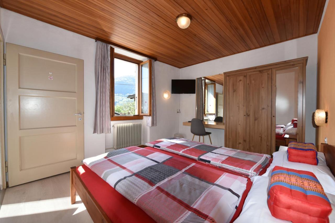 Hotel Pensione Serena Purasca ภายนอก รูปภาพ