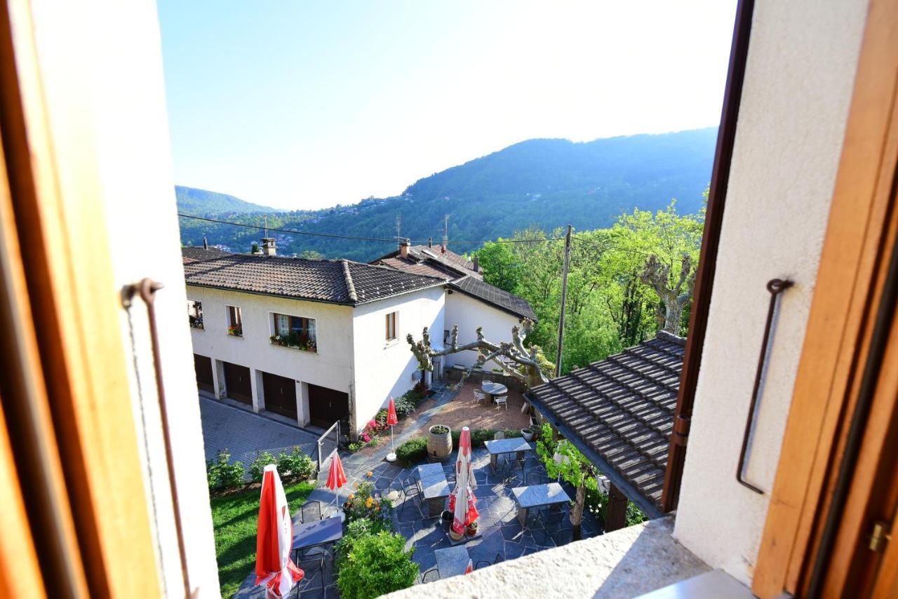Hotel Pensione Serena Purasca ภายนอก รูปภาพ