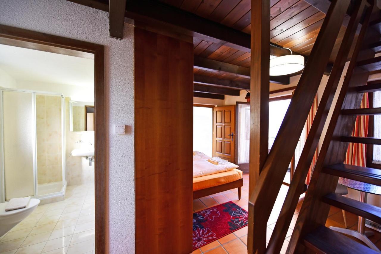 Hotel Pensione Serena Purasca ภายนอก รูปภาพ