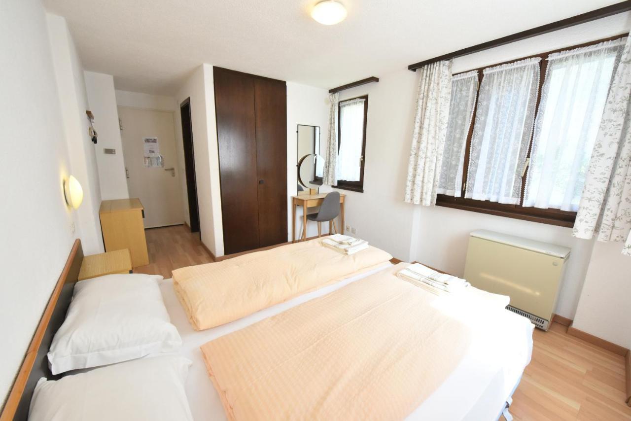Hotel Pensione Serena Purasca ภายนอก รูปภาพ