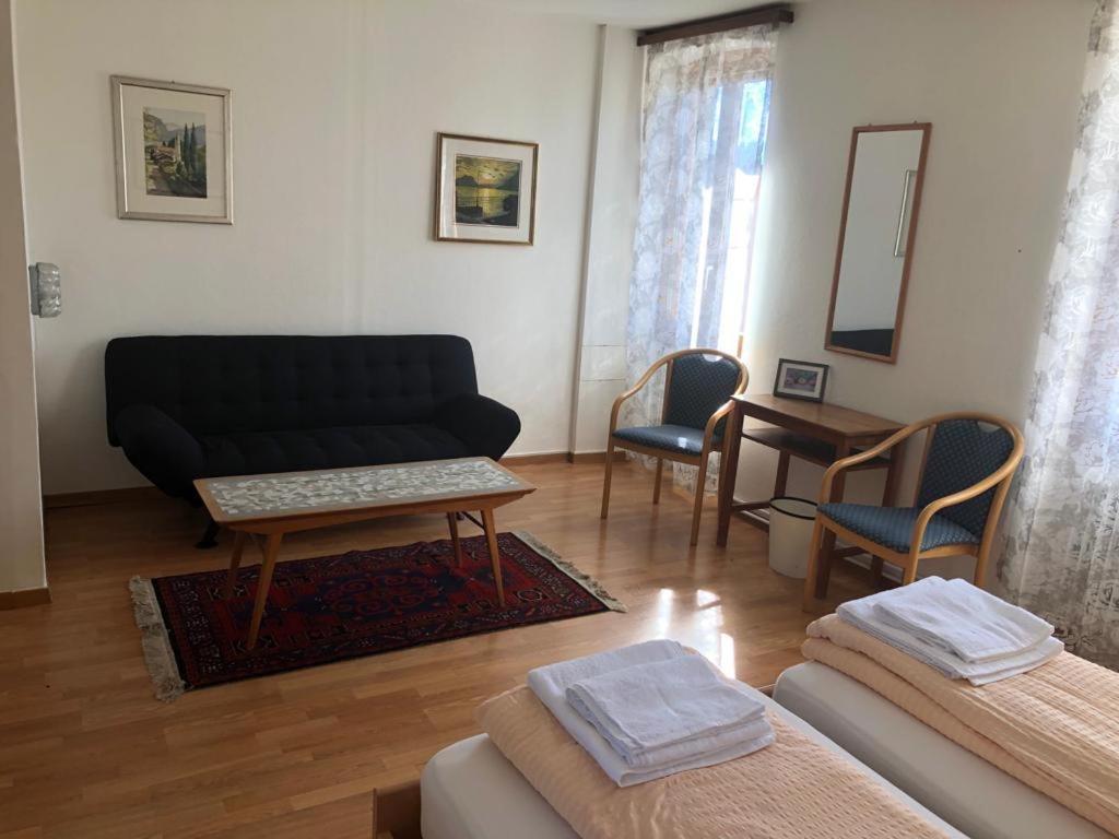 Hotel Pensione Serena Purasca ภายนอก รูปภาพ