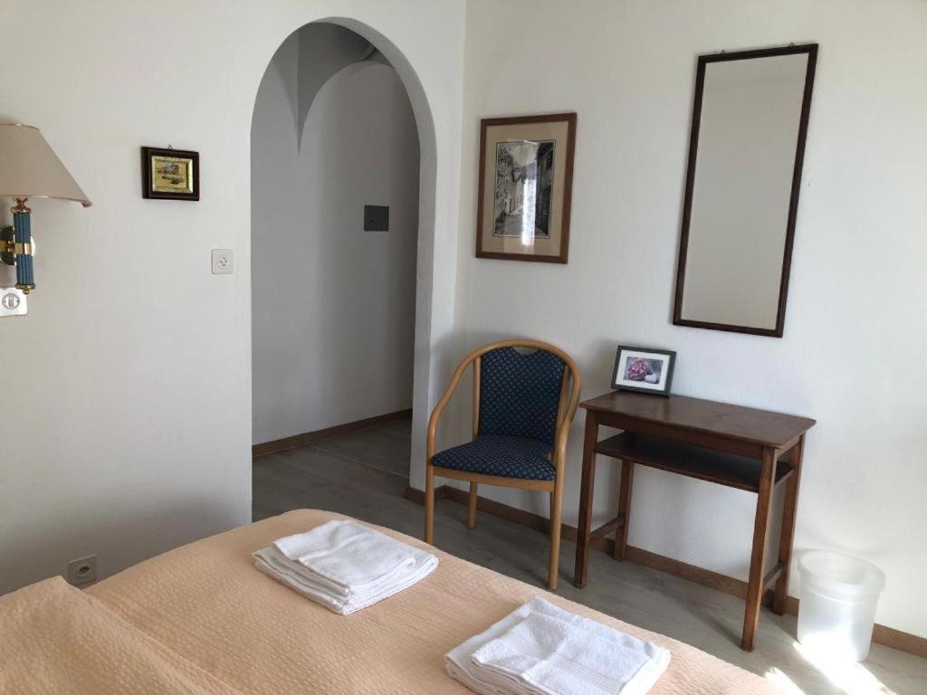 Hotel Pensione Serena Purasca ภายนอก รูปภาพ