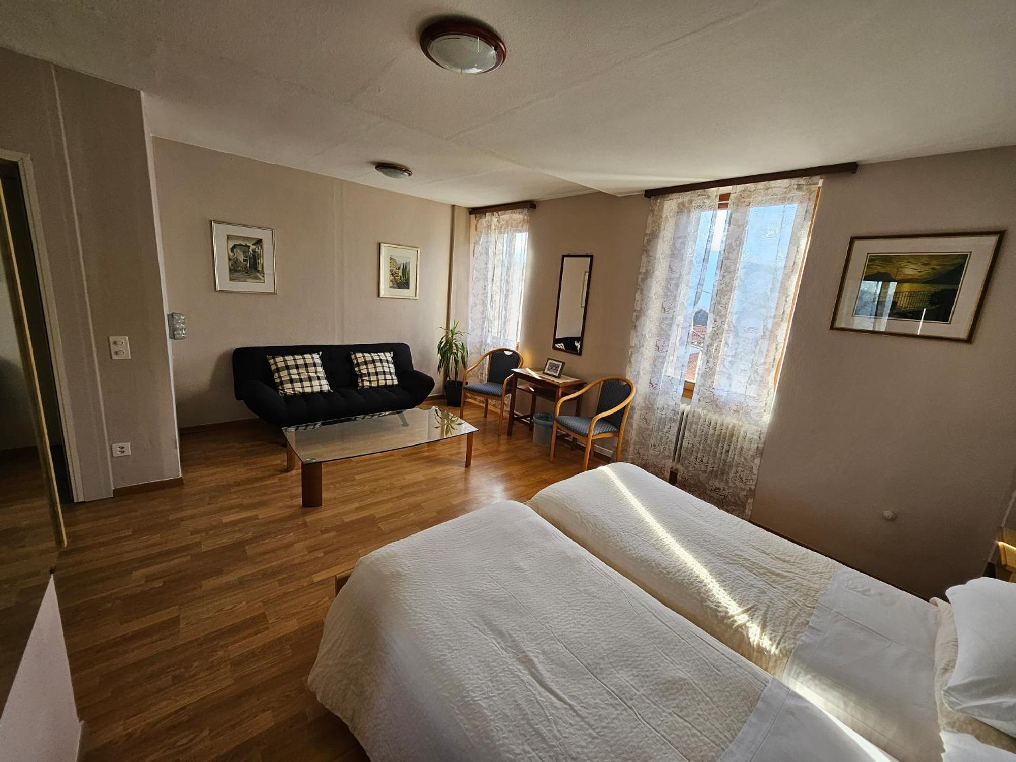 Hotel Pensione Serena Purasca ภายนอก รูปภาพ