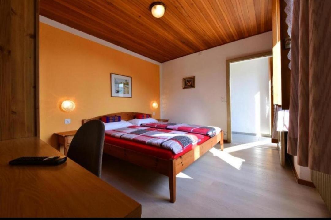 Hotel Pensione Serena Purasca ภายนอก รูปภาพ