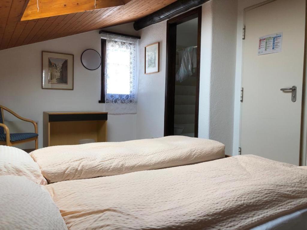 Hotel Pensione Serena Purasca ภายนอก รูปภาพ